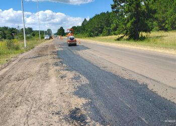 Obras de bache sobre la Autovía del Mercosur