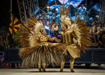 El Carnaval del País se prepara para la quinta noche