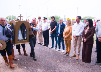 La provincia acompañó la inauguración de una nueva edición del Festival Nacional de Jineteada y Folclore de Diamante