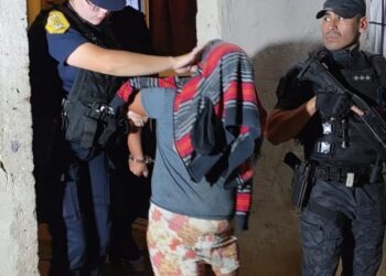 DOS DETENIDOS CON SECUESTRO DE DROGA