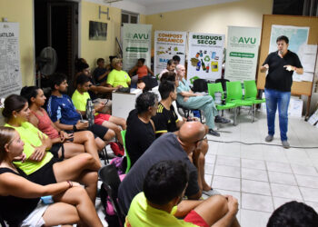 GUARDAVIDAS FUERON CAPACITADOS SOBRE ESTRATEGIAS PREVENTIVAS EN AGUAS RECREATIVAS