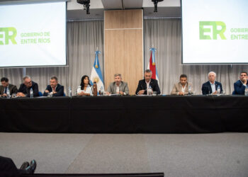 Frigerio encabezó una reunión de gabinete ampliado para evaluar avances y definir prioridades