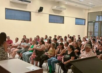 LA MUNICIPALIDAD SE REUNIÓ CON EMPRENDEDORES QUE PARTICIPAN DE LAS FERIAS DE LA CIUDAD