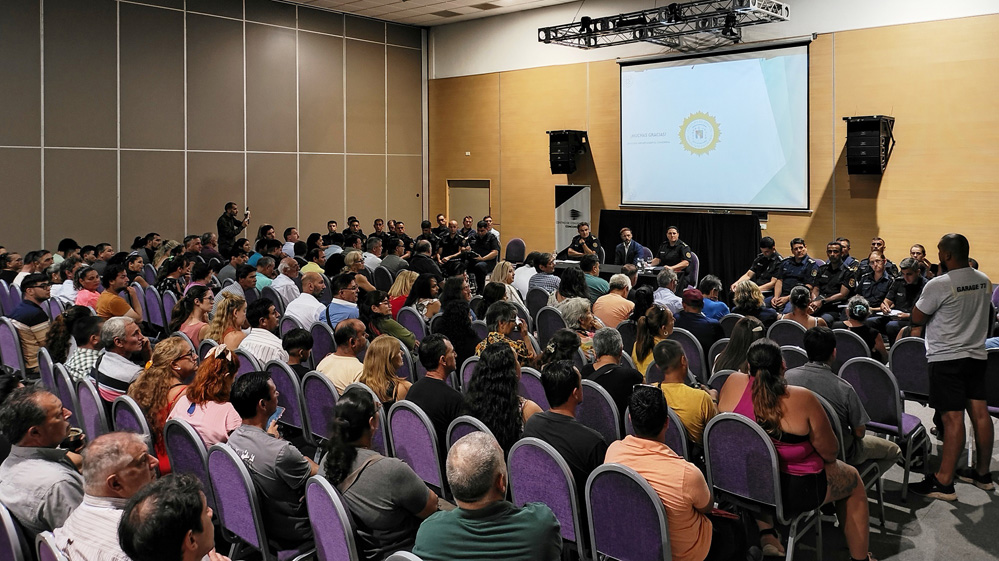 MUNICIPIO, POLICÍA DE ENTRE RÍOS Y VECINALISTAS ABORDARON TEMAS RELACIONADOS A LA SEGURIDAD