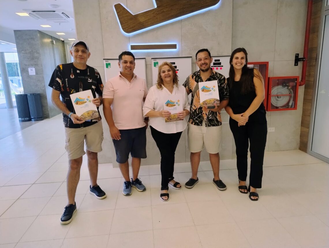 PERIODISTAS Y OPERADORES VIVIERON LA EXPERIENCIA DE VOLAR CON HUMMING AIRWAYS