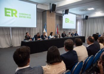 Frigerio encabezó una reunión de gabinete ampliado para evaluar avances y definir prioridades