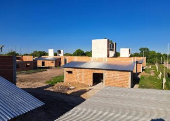 Avanza la construcción de 22 viviendas del programa “Ahora Tu Hogar” en Feliciano