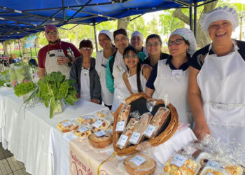 FERIA DE EMPRENDEDORES DE LA ECONOMÍA SOCIAL EN PLAZA 25 DE MAYO