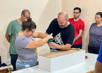 Finalizó una nueva instancia de capacitación sobre diseño y armado de muebles