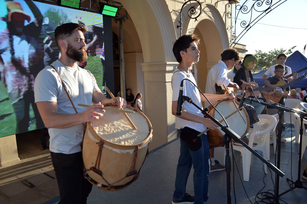 La Subsecretaría de Educación y Cultura puso en marcha los talleres educativos y culturales en distintos barrios de la ciudad