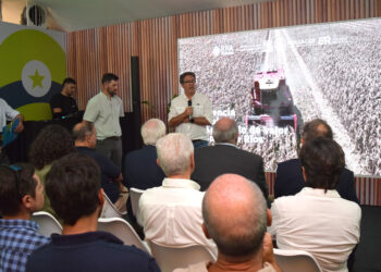 Entre Ríos presentó en Expoagro su laboratorio para detectar una plaga de maíz