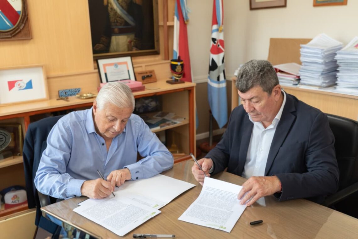 Rubricaron un convenio para la terminación de 63 viviendas en Concepción del Uruguay