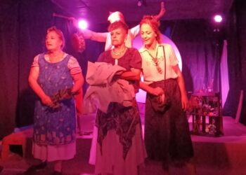 Domingo de Teatro en Pueblo Viejo