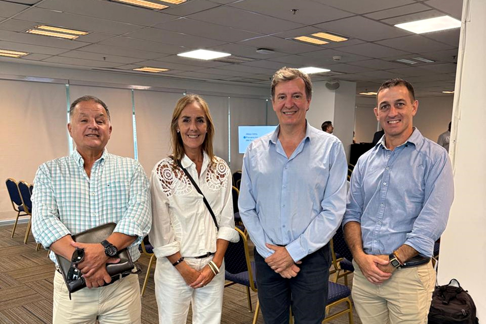 Jornada de capacitación sobre control de incendios con disertantes internacionales