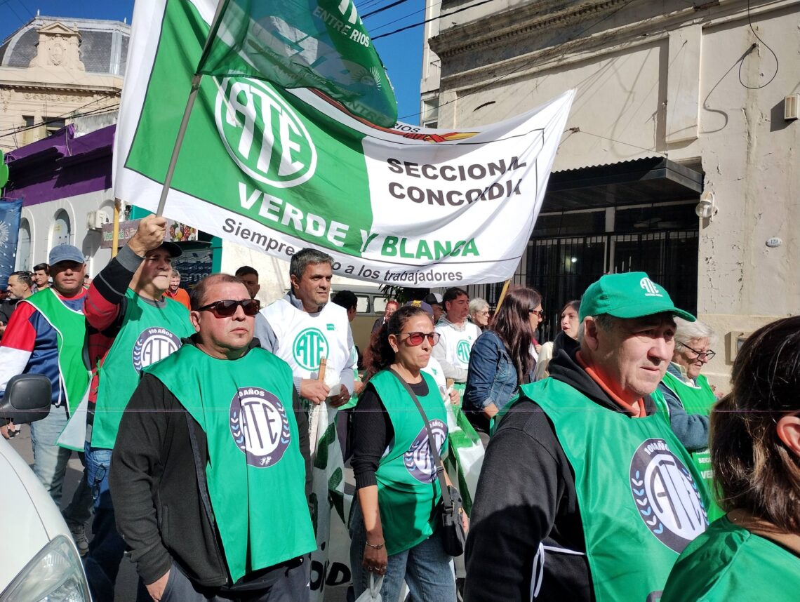ATE Concordia en pie de lucha: masiva movilización y rechazo al ajuste previsional