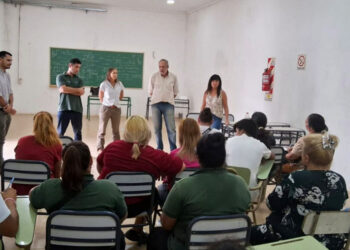 Programa de Mejoramiento Habitacional: se realizó una charla informativa con vecinos en el Taller de Producción Municipal