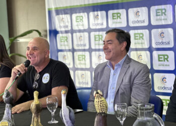 Codesal fue sede de la presentación del Premio Binacional “Río de los Pájaros”