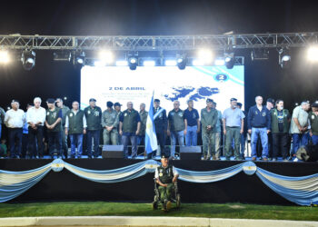 En un emotivo acto, Concordia rindió homenaje a los veteranos y caídos en la Guerra de Malvinas