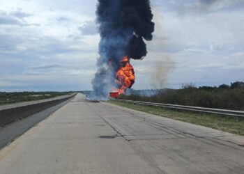 Choque de camiones en la RN14: tránsito totalmente interrumpido