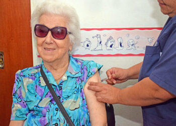 Entre Ríos comienza a vacunar contra la gripe a mayores de 65 años y personas con patologías