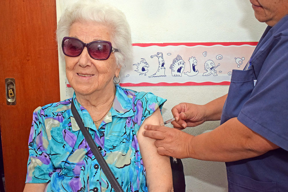 Entre Ríos comienza a vacunar contra la gripe a mayores de 65 años y personas con patologías