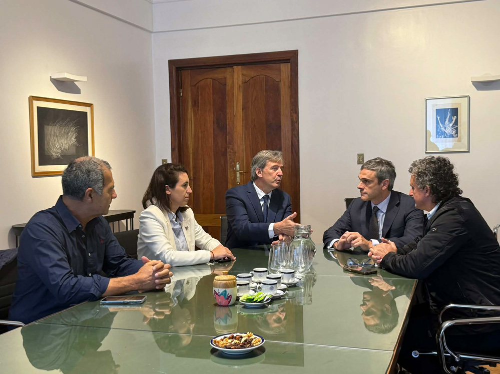 El Intendente Bravo se reunió con legisladores entrerrianos en el Congreso Nacional