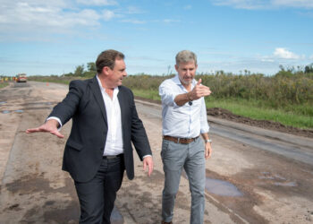 El gobernador recorrió las obras de la ruta provincial 51 en Larroque