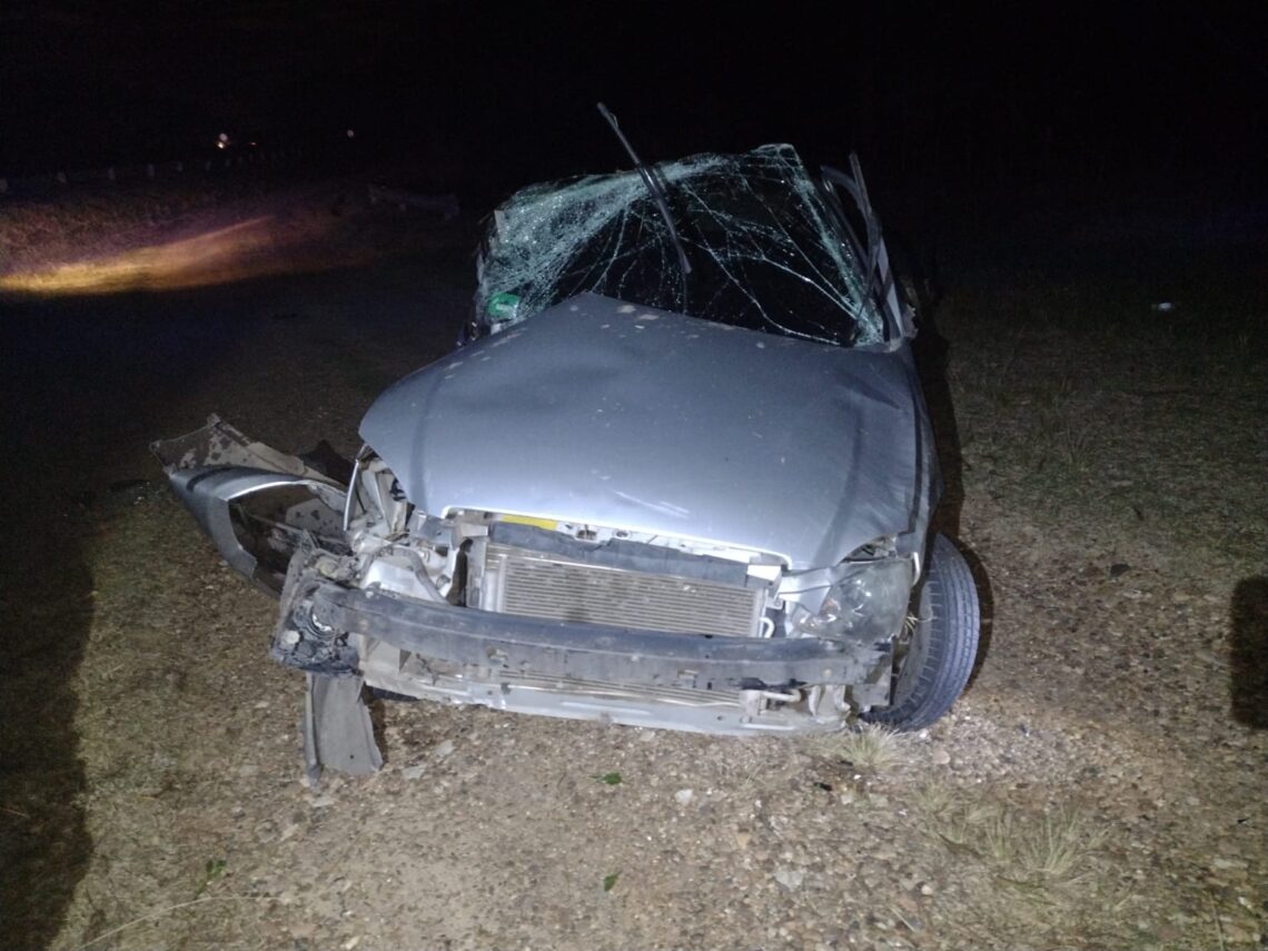 Despiste y vuelco de un auto en inmediaciones de la ruta 14, km 275