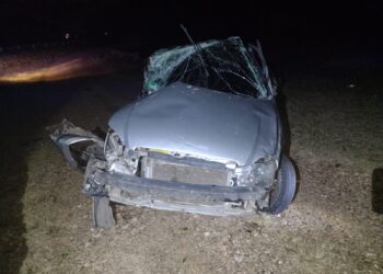 Despiste y vuelco de un auto en inmediaciones de la ruta 14, km 275