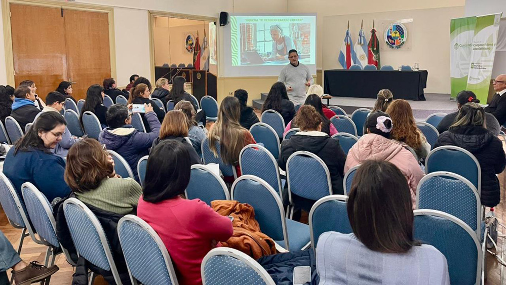 Más emprendedores participaron del segundo taller del Programa Capacitar 2026