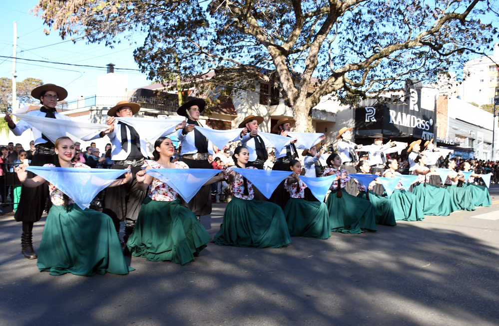 Festival Patrio “Raíces de Mayo: identidad que nos une”