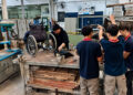 La Escuela Técnica N°1 y el municipio trabajan conjuntamente en la reparación de sillas de ruedas
