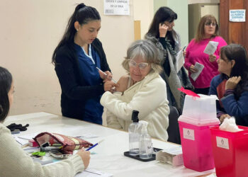 Adultos mayores participaron de una jornada de vacunación