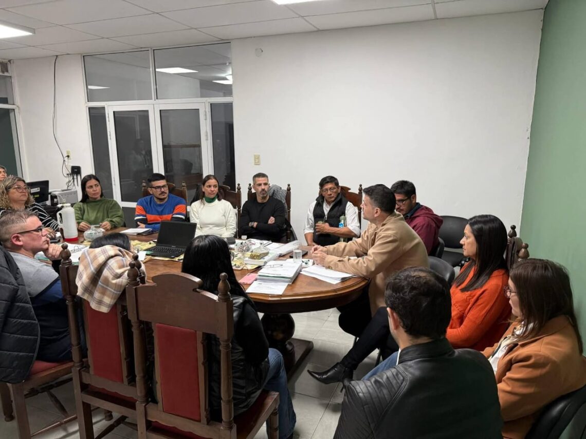 Arévalo presentó al Concejo Deliberante el Plan Técnico y Financiero para terminar la obra