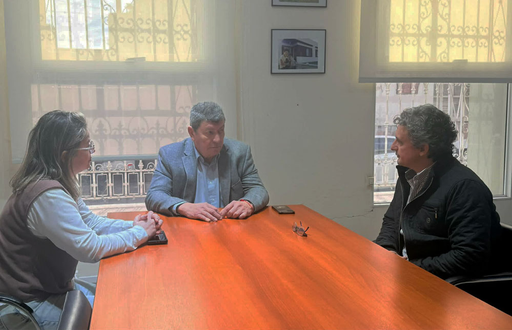 El Intendente Bravo mantuvo una importante reunión en Paraná con el Presidente del IAPV