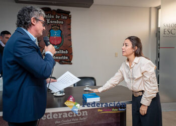 El Intendente Bravo le tomó juramento a Celeste Lorenz como Jueza de Faltas Municipal de Federación