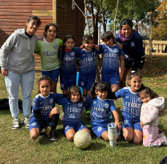Histórico: el fútbol infantil femenino de Ferro ya tiene su categoría Sub 10