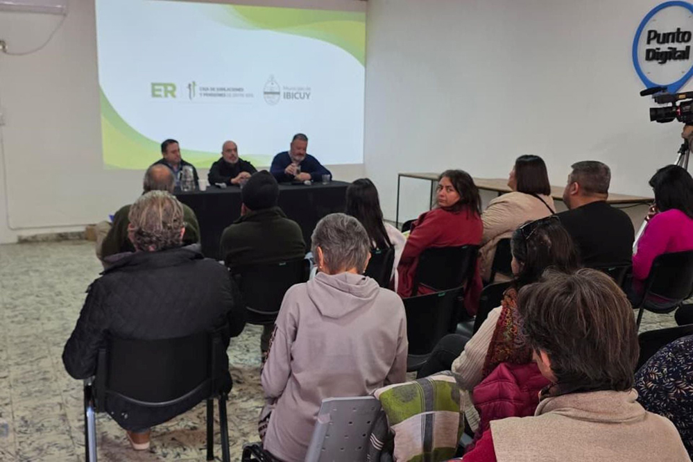 Bagnat desarrolla charlas informativas sobre la reforma previsional en varias localidades entrerrianas