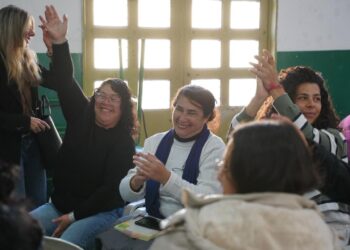 Docentes de primaria y secundaria compartieron una jornada para fortalecer la enseñanza de la matemática