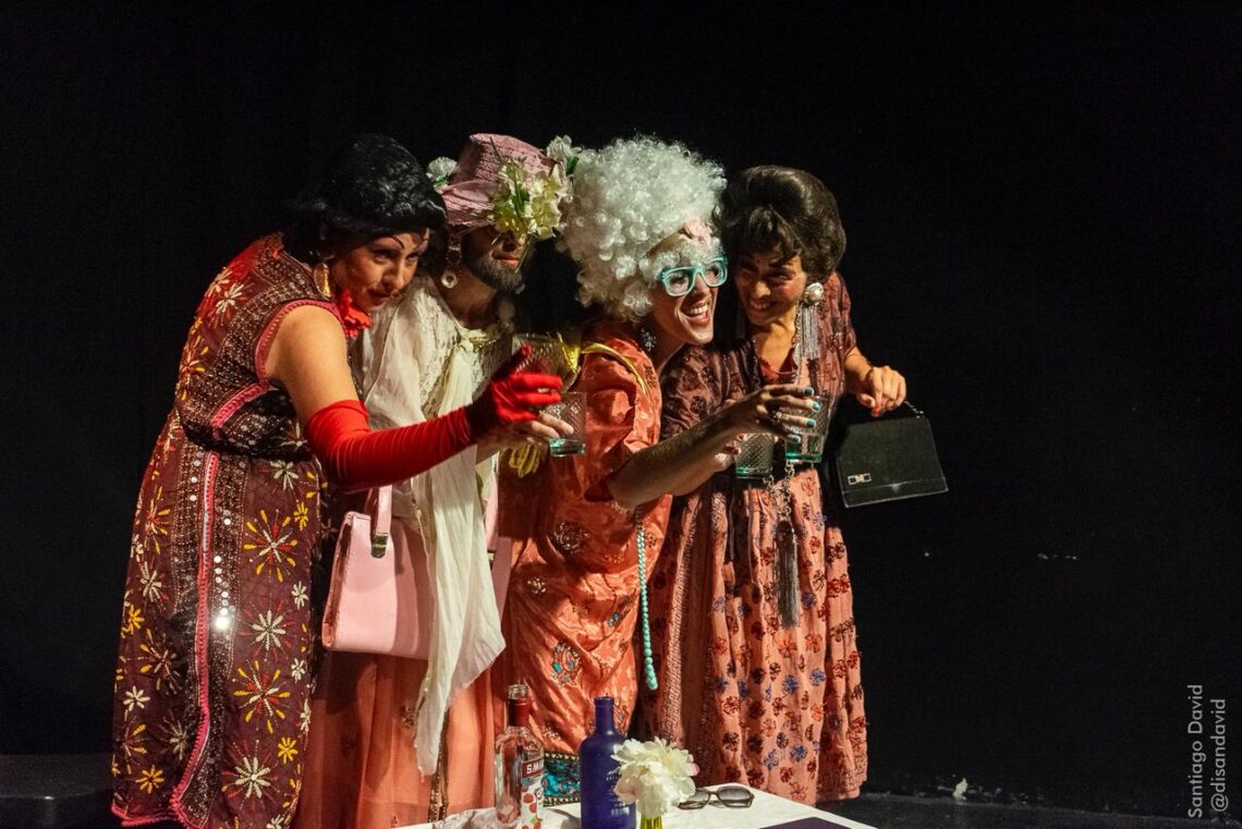 Humor, emoción y grotesco: La obra “50% OFF. Noche de Mujeres” llega este domingo a Pueblo Viejo
