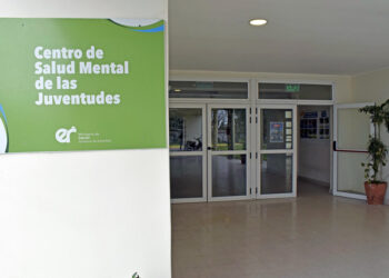 Inauguran muestra sobre salud mental con producciones artísticas de jóvenes