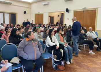 Emprendedores, artesanos, estudiantes y comerciantes fueron capacitados sobre marketing