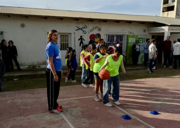 La provincia inauguró infraestructura de clubes y entregó materiales deportivos en el departamento Tala