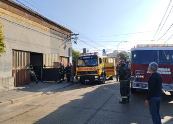 Rescate de obrero en obra en construcción