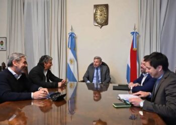Ricardo Bravo llevó la agenda de Federación a Casa de Gobierno y avanzó en gestiones clave para la ciudad