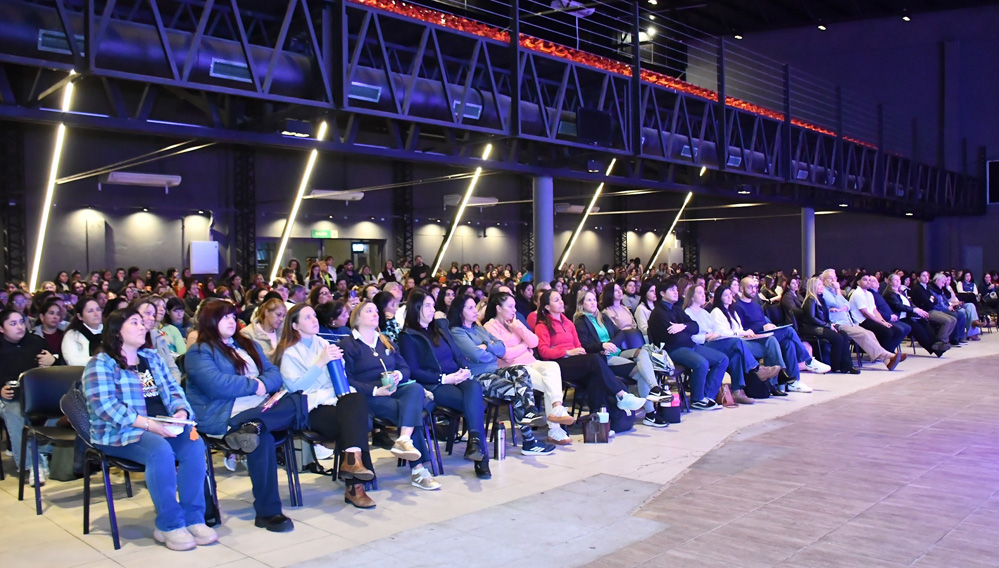 Más de mil docentes participaron en Concordia de una multitudinaria jornada sobre neuroeducación