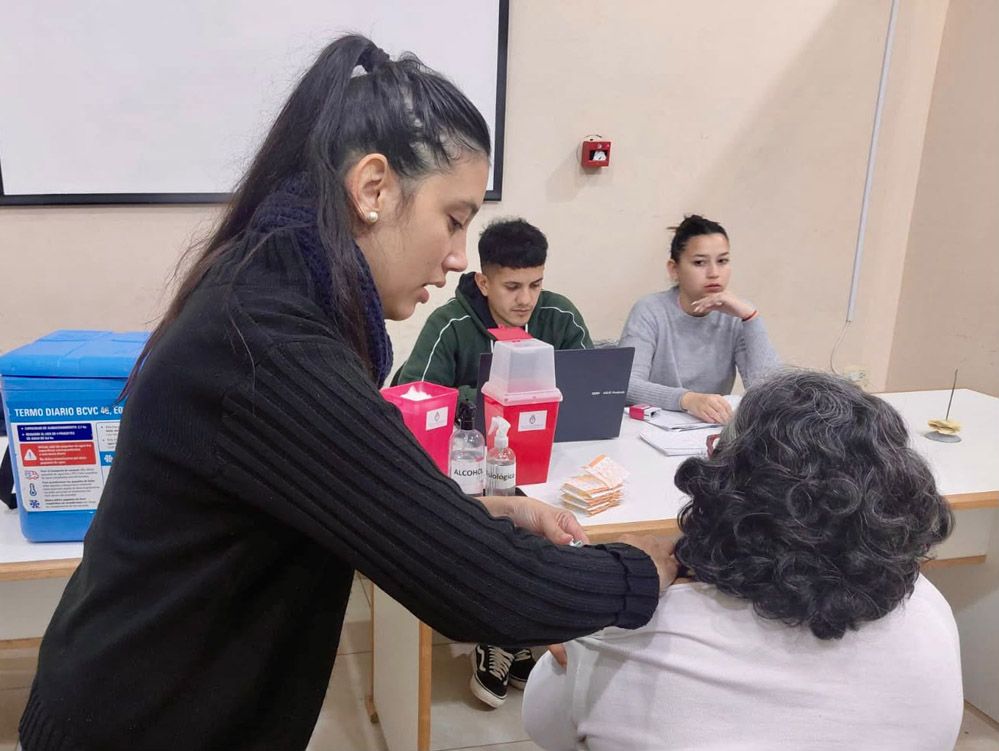 Vacunación gratuita para mayores de 60 años en el Centro Cívico