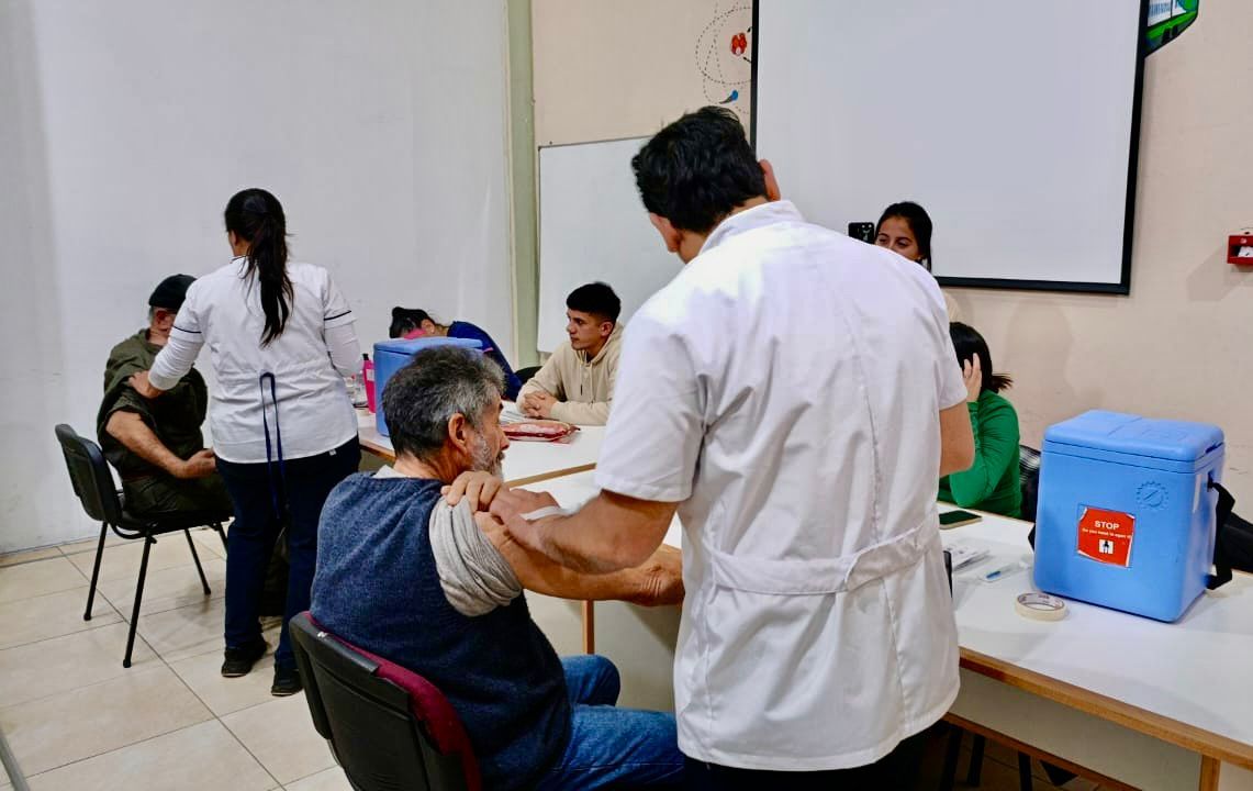 Adultos mayores participaron de una nueva jornada de vacunación gratuita