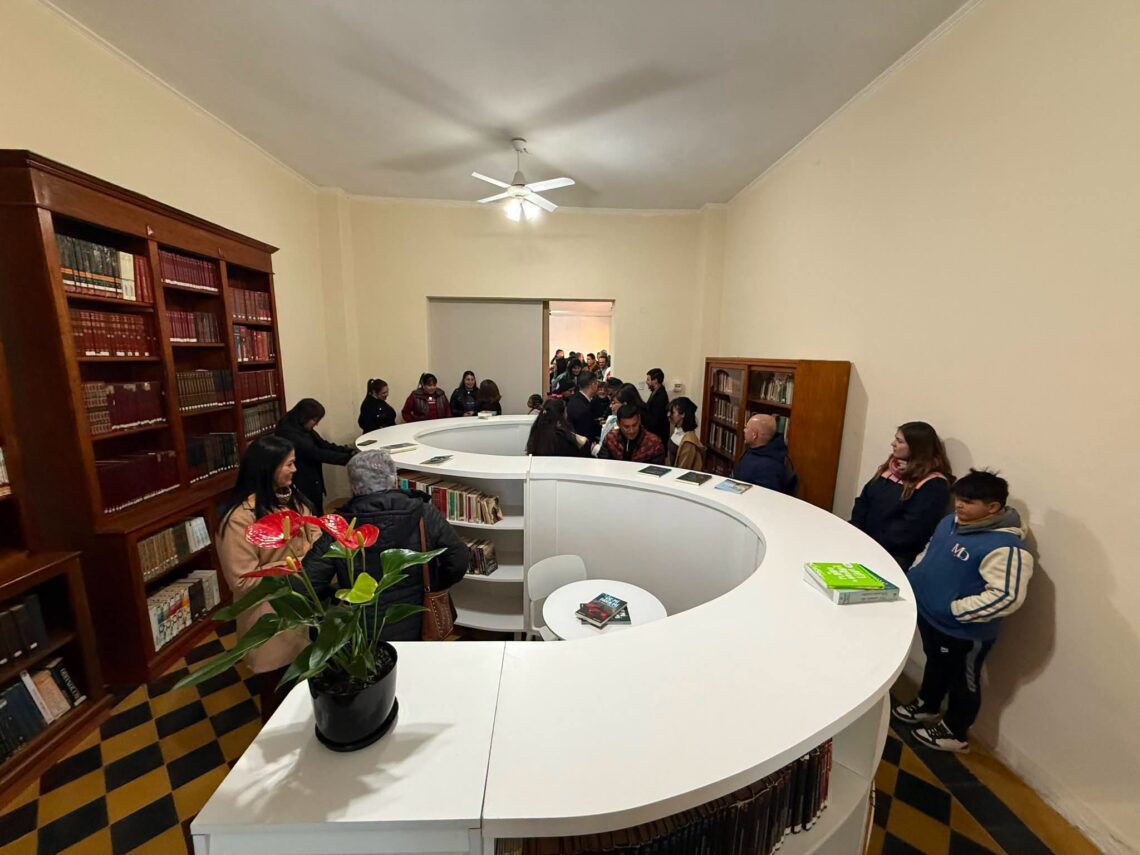 Con un fuerte mensaje en defensa de la cultura, Feliciano inauguró la puesta en valor de su Biblioteca Popular