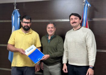 Codesal firmó un convenio para fortalecer el deporte y el turismo en el lago de salto grande